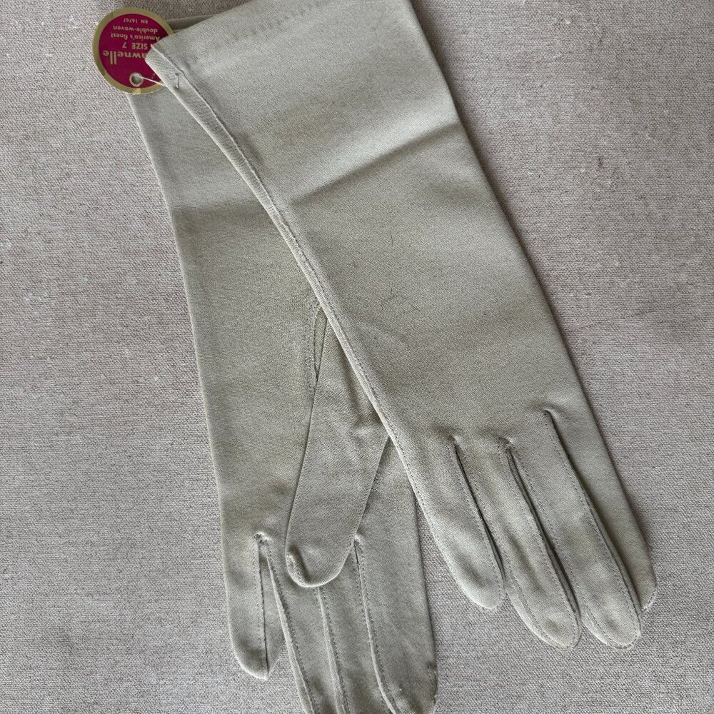 Vintage Dawnelle 1960's Double Weave Gloves - Size 7 - RN16767